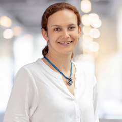 Dr. med. Elena Moschos