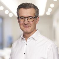 Dr. Dr. Tibor Vag Dr. Dr. Tibor Vag